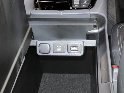 2024 Toyota ALPHARD 照片 31