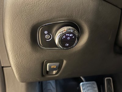 2019 Aston Martin DBS SUPERLEGGERA 照片 24