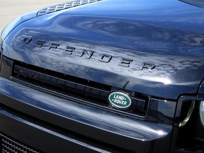 2024 LAND Rover DEFENDER photo 9