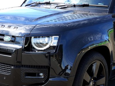 2024 LAND Rover DEFENDER photo 8