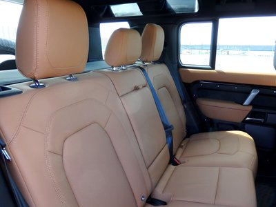 2024 LAND Rover DEFENDER thumbnail 22