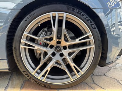 صورة 44 لـ 2019 AUDI R8 SPYDER