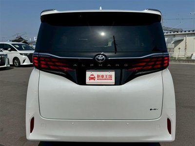 2026 Toyota ALPHARD — фото 13