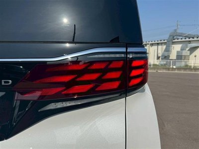 2026 Toyota ALPHARD — фото 19