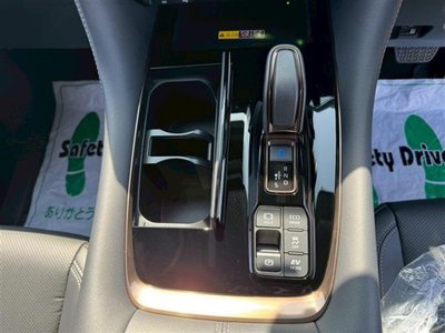 2026 Toyota ALPHARD — фото 44