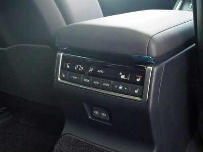 2025 Lexus GX thumbnail 43