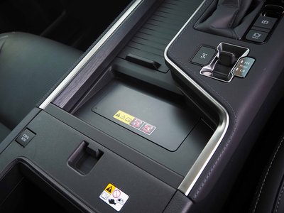 2025 Lexus GX thumbnail 42