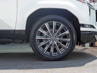 2025 Lexus GX thumbnail 27