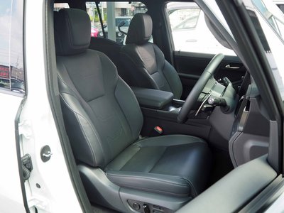 2025 Lexus GX thumbnail 47