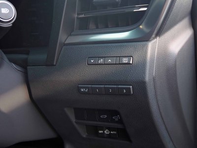 2025 Lexus GX thumbnail 44