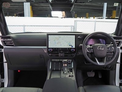 2025 Lexus GX thumbnail 3