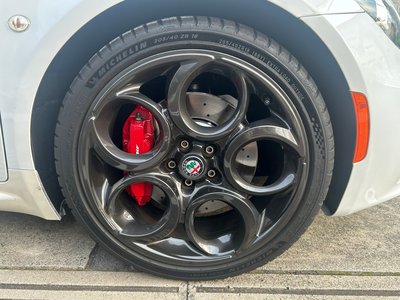 صورة 23 لـ 2018 ALFA Romeo 4C SPIDER