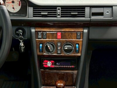 صورة مصغرة 32 لـ 1990 Mercedes-BENZ M-CLASS