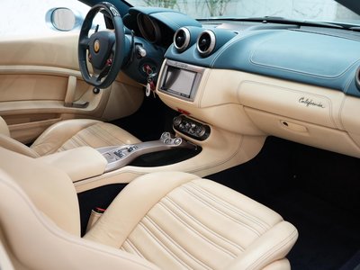 2013 Ferrari CALIFORNIA 30 缩略图 21