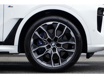 2025 BMW X7 thumbnail 20