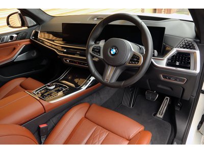 2025 BMW X7 thumbnail 22