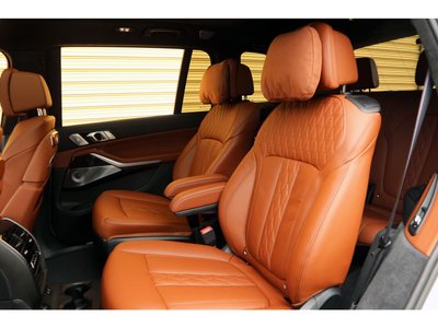 2025 BMW X7 thumbnail 26