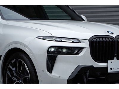 2025 BMW X7 thumbnail 19