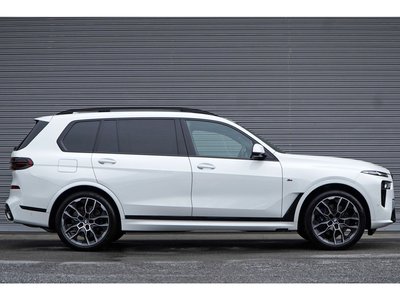 2025 BMW X7 photo 11
