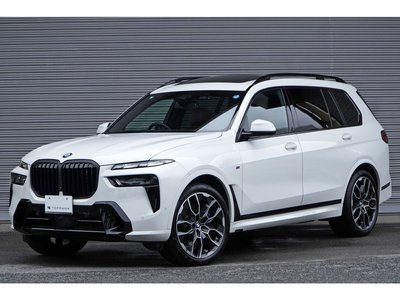 2025 BMW X7 photo 8