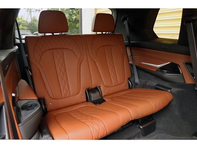 2025 BMW X7 thumbnail 28