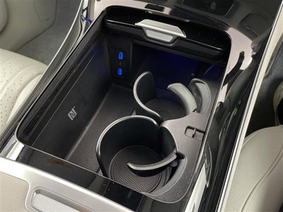 2023 Mercedes-BENZ EQE photo 13