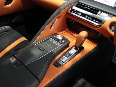 2022 Lexus LC thumbnail 29