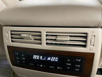 صورة مصغرة 66 لـ 2018 Toyota LAND CRUISER 200