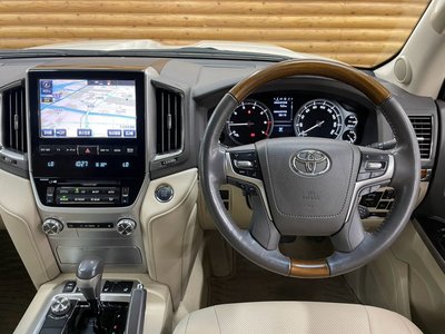 صورة مصغرة 36 لـ 2018 Toyota LAND CRUISER 200