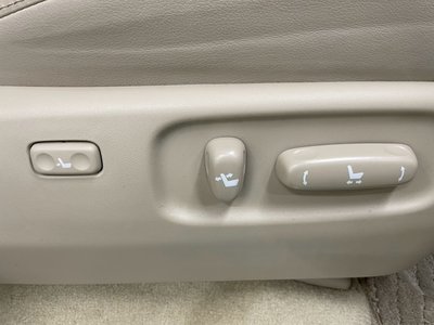 صورة مصغرة 63 لـ 2018 Toyota LAND CRUISER 200
