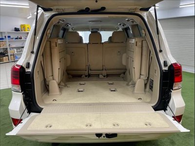 صورة مصغرة 13 لـ 2018 Toyota LAND CRUISER 200