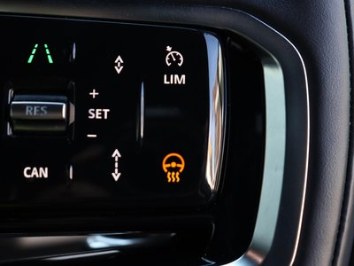 2025 LAND Rover DISCOVERY SPORT thumbnail 28