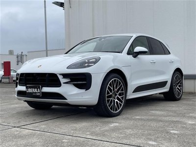2021 Porsche MACAN thumbnail 34