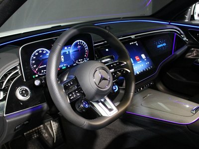 2026 Mercedes-BENZ E-CLASS AMG thumbnail 30