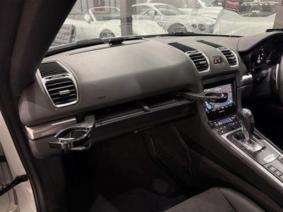 صورة مصغرة 36 لـ 2015 Porsche CAYMAN