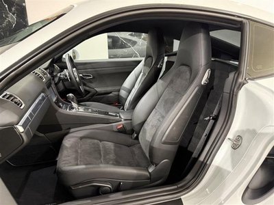 صورة مصغرة 8 لـ 2015 Porsche CAYMAN