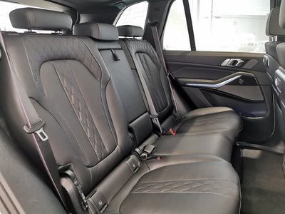 صورة مصغرة 56 لـ 2025 BMW X5