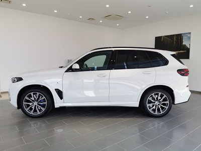 صورة مصغرة 10 لـ 2025 BMW X5