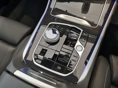 صورة مصغرة 47 لـ 2025 BMW X5