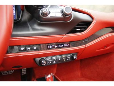 صورة مصغرة 65 لـ 2022 Ferrari F8 SPIDER