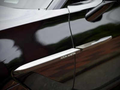 2022 Aston Martin DBX photo 7