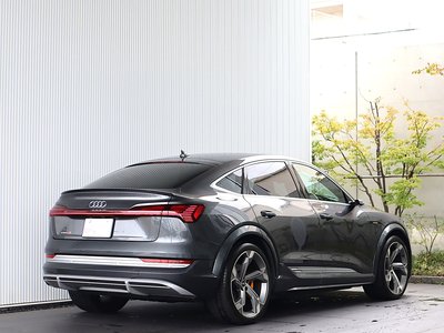 صورة مصغرة 32 لـ 2024 AUDI E-TRON S SPORTBACK