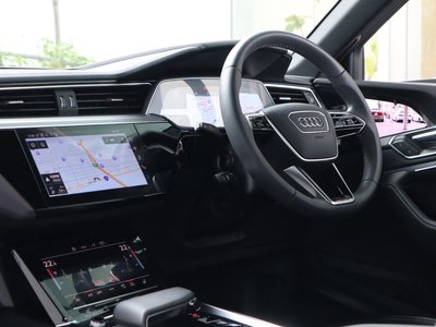 صورة مصغرة 99 لـ 2024 AUDI E-TRON S SPORTBACK