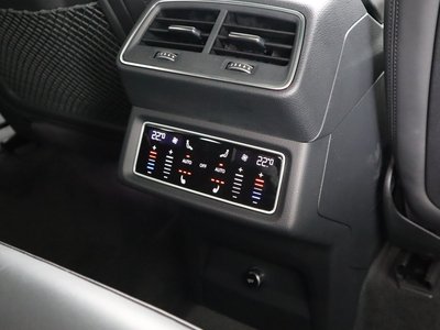 صورة مصغرة 141 لـ 2024 AUDI E-TRON S SPORTBACK