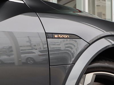 صورة مصغرة 57 لـ 2024 AUDI E-TRON S SPORTBACK
