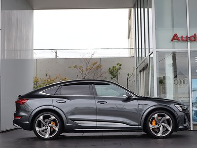 صورة مصغرة 41 لـ 2024 AUDI E-TRON S SPORTBACK