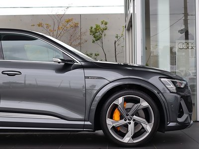 صورة مصغرة 46 لـ 2024 AUDI E-TRON S SPORTBACK