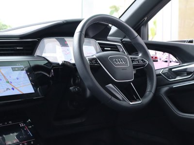 صورة مصغرة 102 لـ 2024 AUDI E-TRON S SPORTBACK