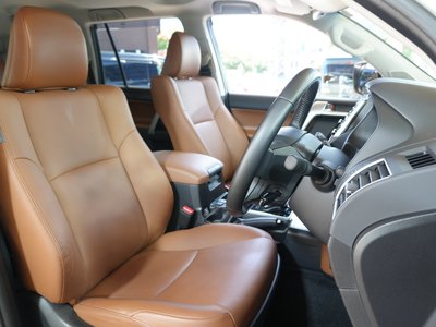 صورة 34 لـ 2022 Toyota LAND CRUISER PRADO
