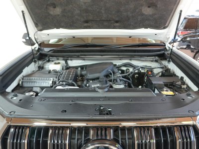 صورة 68 لـ 2022 Toyota LAND CRUISER PRADO